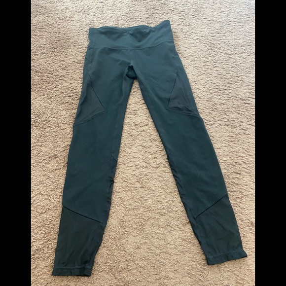 2 FOR $20 GAP G Fast True Black Leggings Mesh Side Cut Out  High Rise Small $65 - Picture 2 of 7